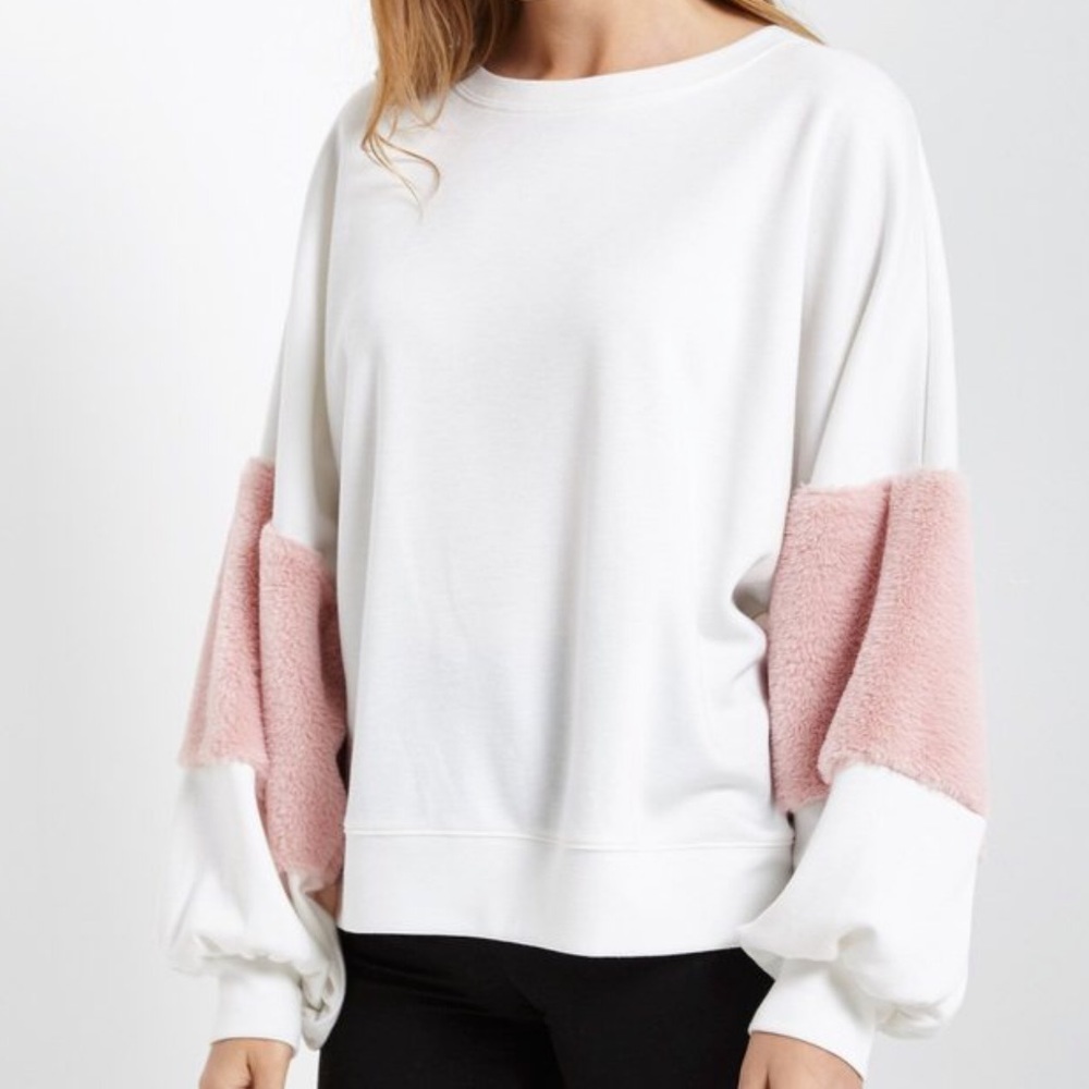White Long Sleeve Sweatshirt Top Faux Fur Contrast